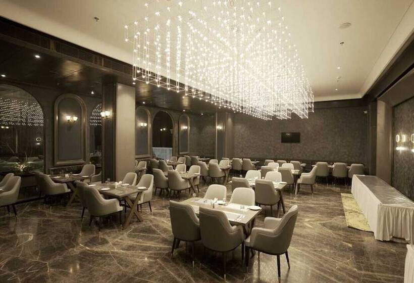 בית מלון כפרי Classic Sapphire Ananta Bundi