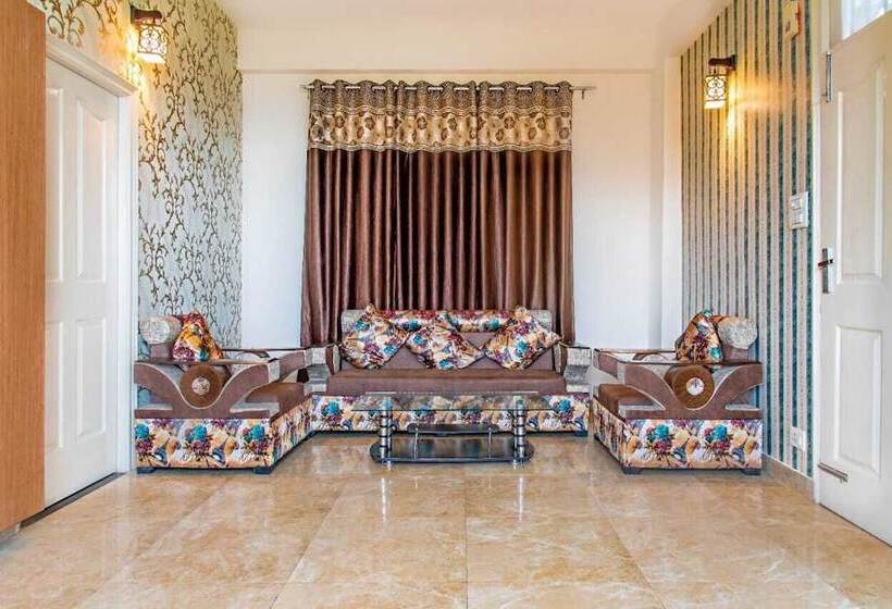 בית מלון כפרי Himalayan Retreat