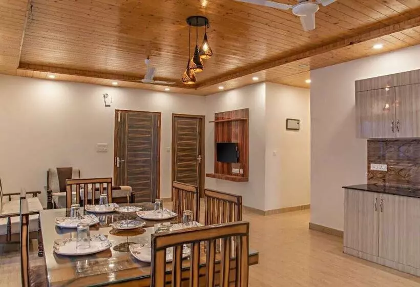 ホテル Himalayan Retreat