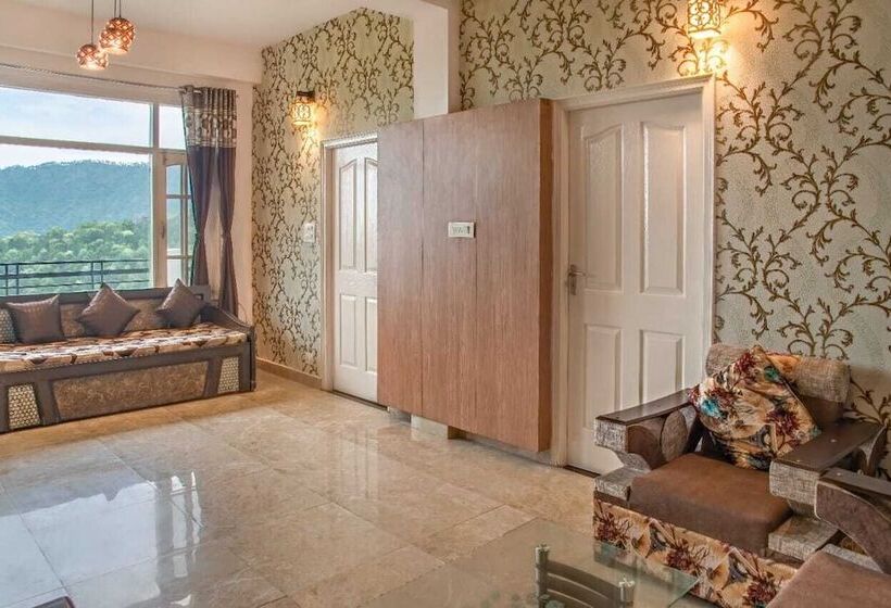 בית מלון כפרי Himalayan Retreat