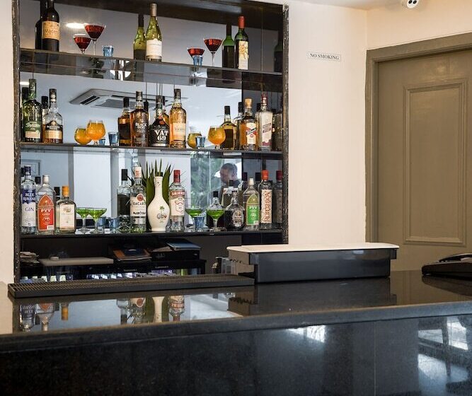 Hotel Magnum Resorts Near Candolim Beach