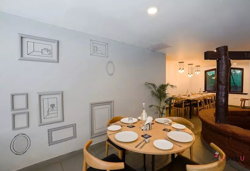 ホテル Magnum Resorts  Near Candolim Beach