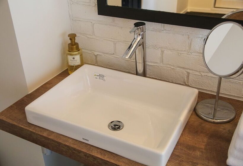 هتل N33 Hakata Sta Riverside