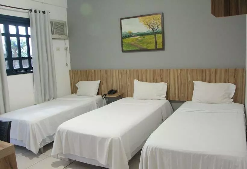 Cr Hotel Bueno