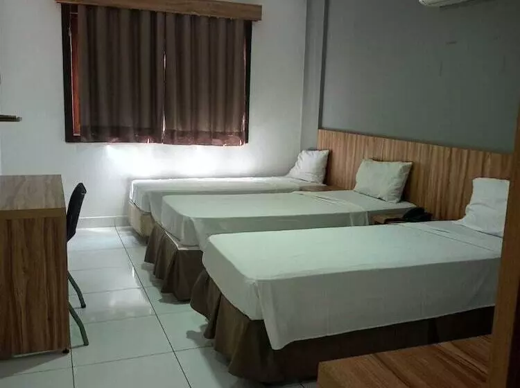 Cr Hotel Bueno