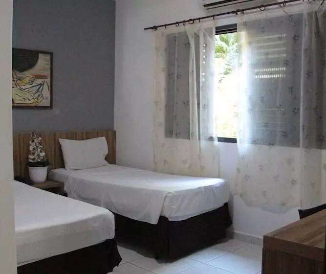 Cr Hotel Bueno