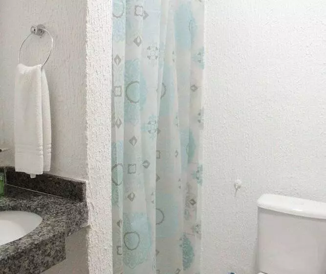 Cr Hotel Bueno