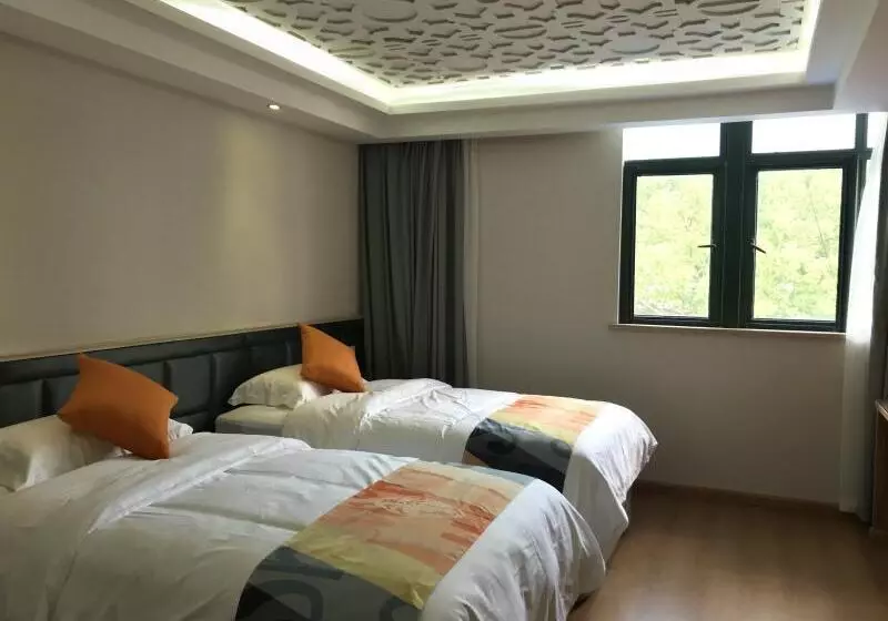 Shell Hotel Shanghai Minhang District Wenjing Road Metro Station
