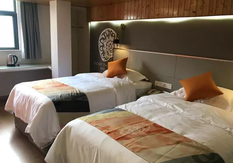 Shell Hotel Shanghai Minhang District Wenjing Road Metro Station