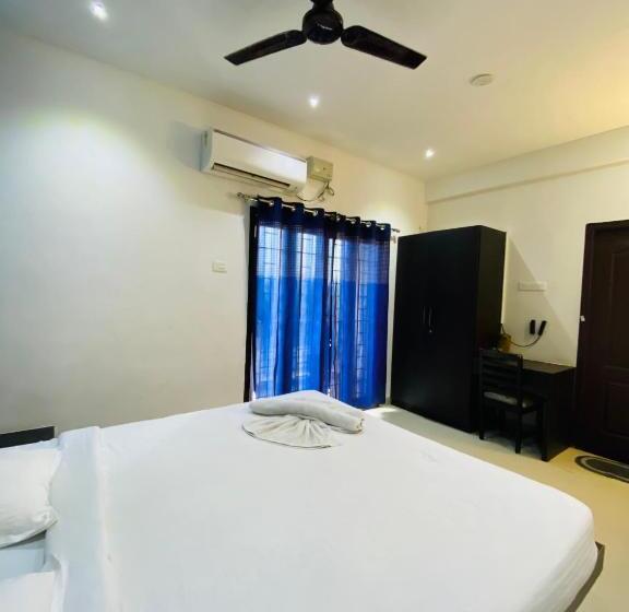 Hotel Tulips Residency   Airport