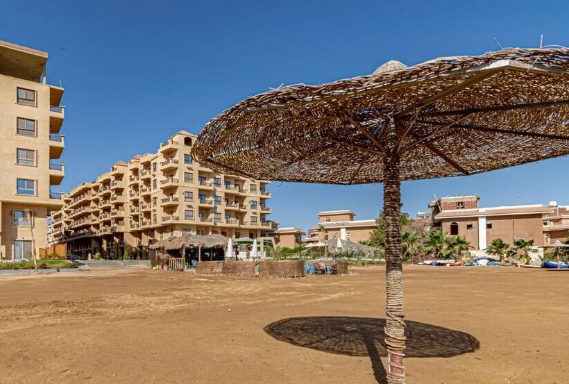 ホテル Turtles Beach Resort