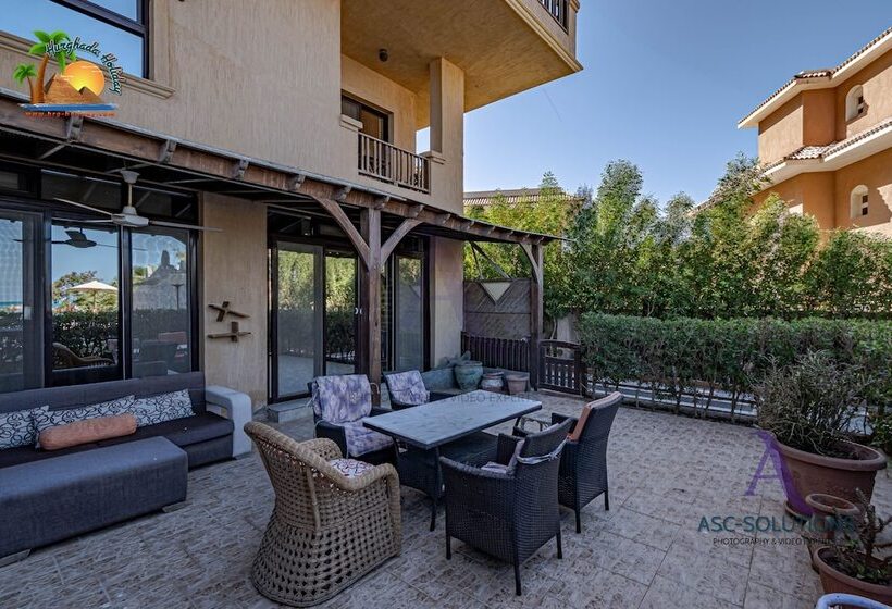 ホテル Turtles Beach Resort