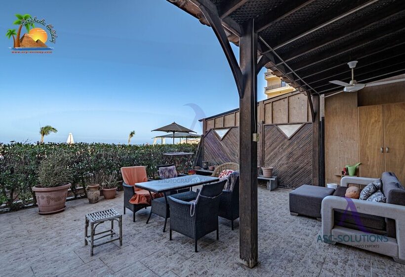 ホテル Turtles Beach Resort