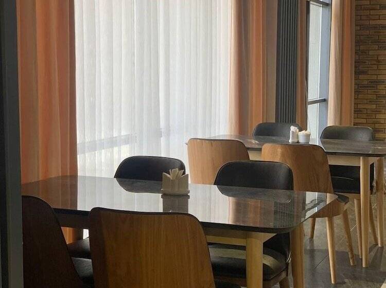 هتل Vzmorie Resort