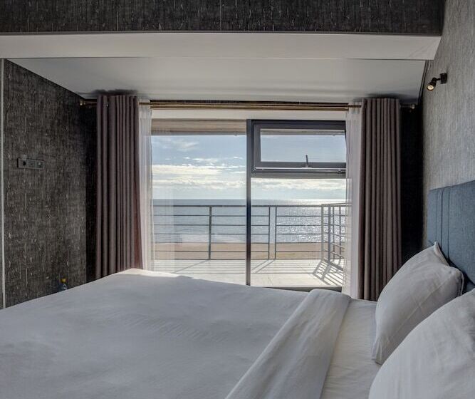 هتل Vzmorie Resort