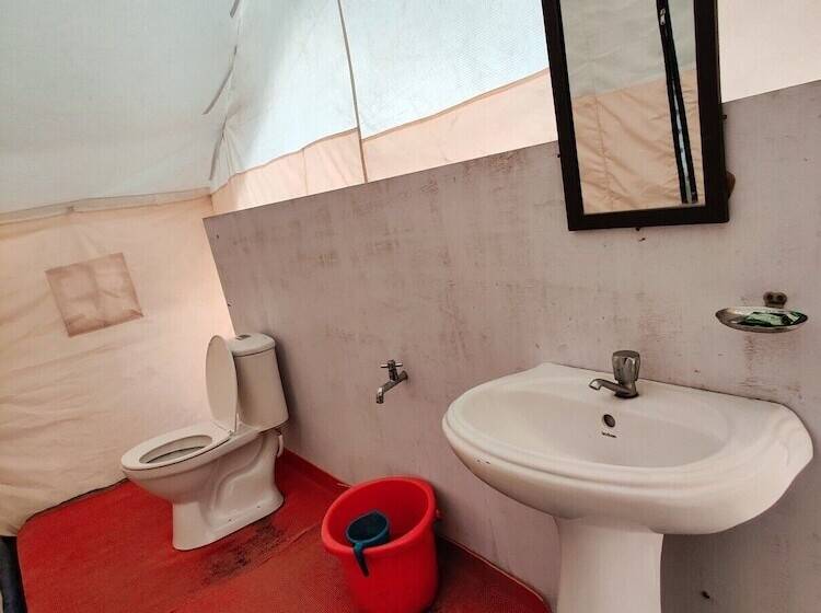 Hôtel World Attic Camp