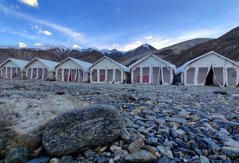 Hôtel World Attic Camp