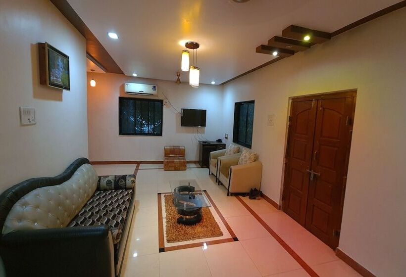 Kings Hotel & Resort