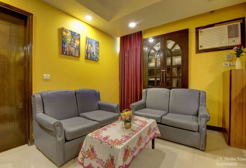 Lime Tree Hotel Greater Kailash