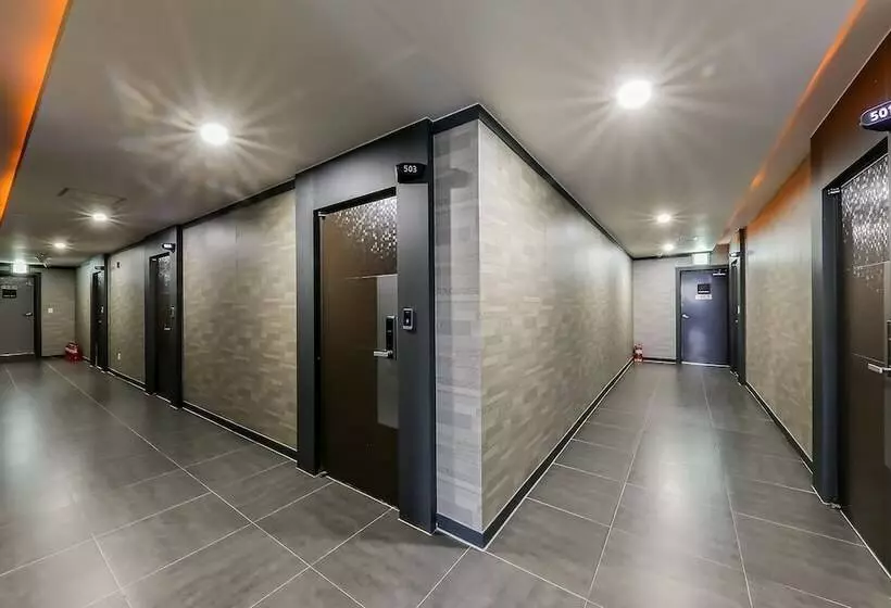 Motelli Seosan November