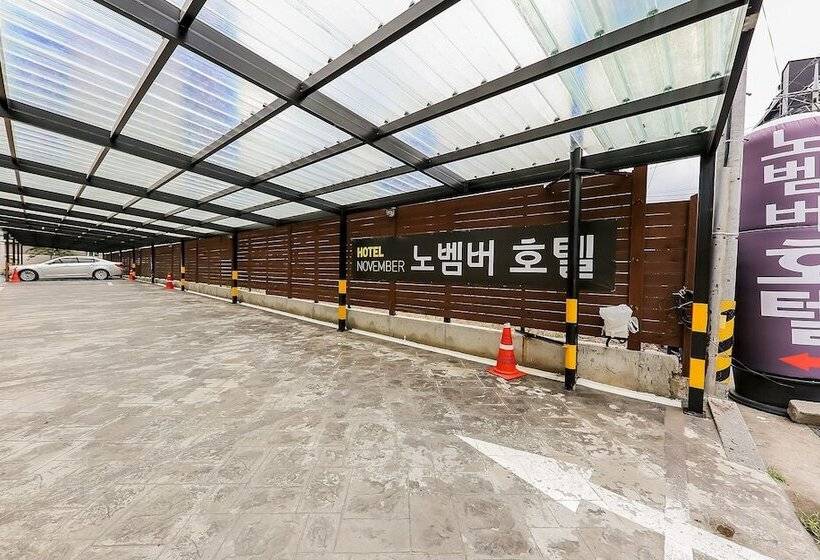 Motel Seosan November