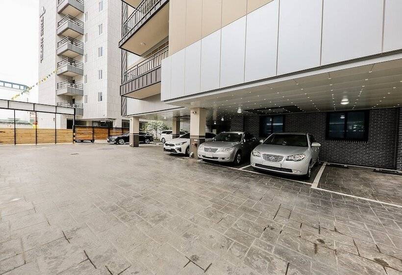 Motel Seosan November