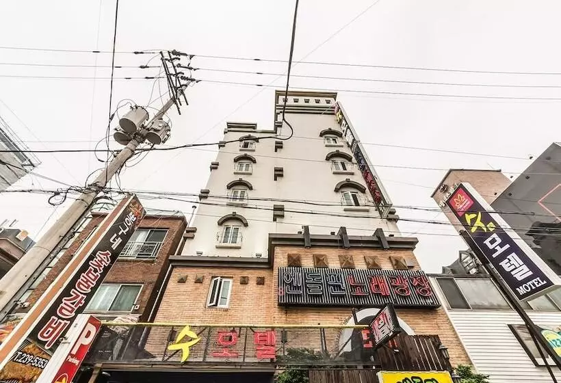 モーテル Suwon City Hall Station Soo