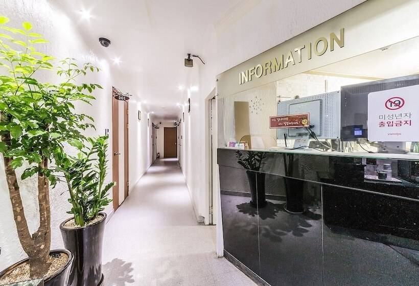 Motel Suwon City Hall Station Soo