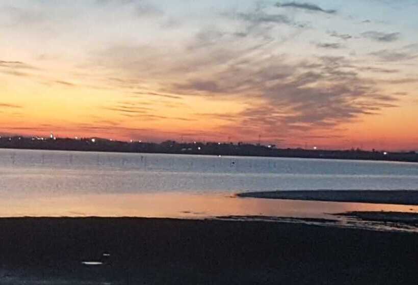 Muan Tommeori Resort Pension