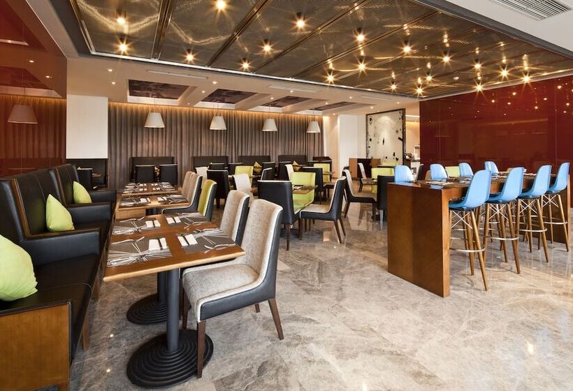 Hotel Funiu Mountain