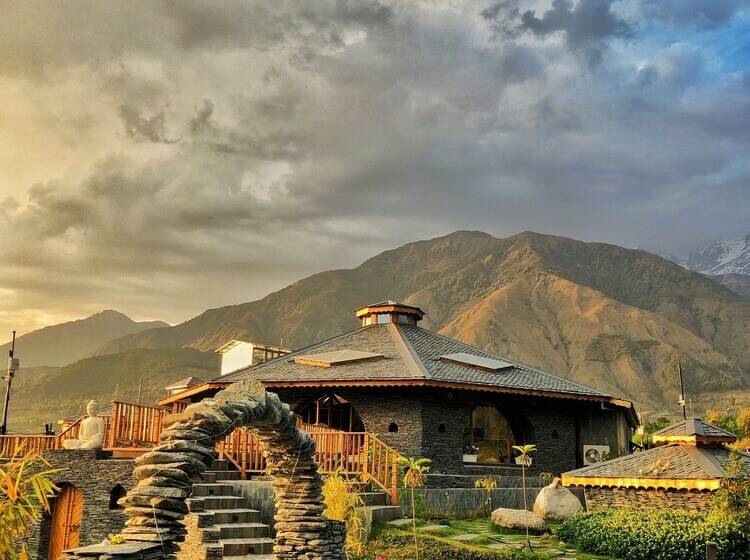 Resort Osho Himalayas