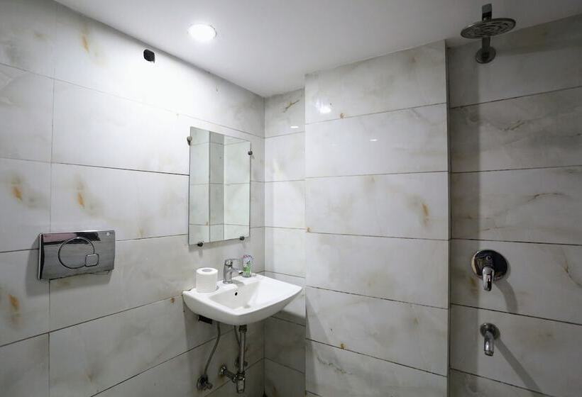 Revking At Hotel Riverview