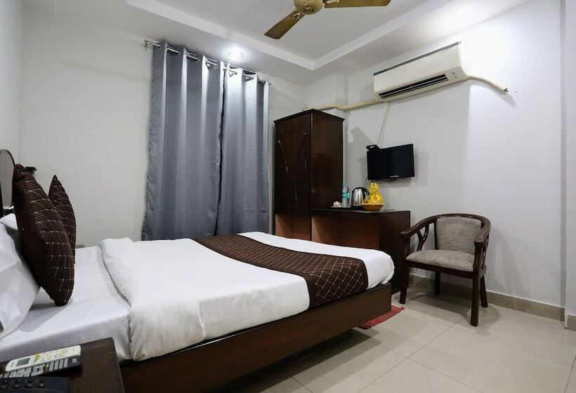 Revking At Hotel Riverview