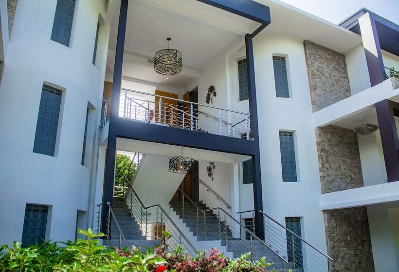 Royal Andilana Resort & Spa