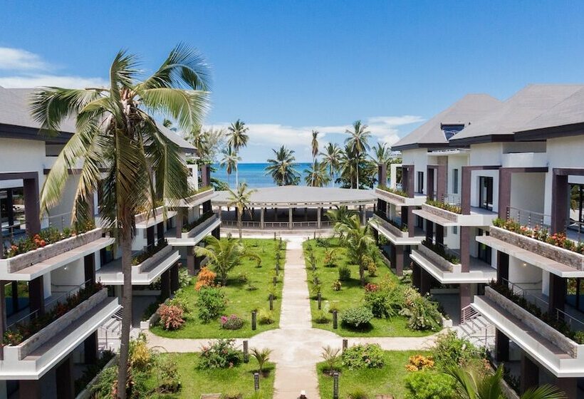 Royal Andilana Resort & Spa