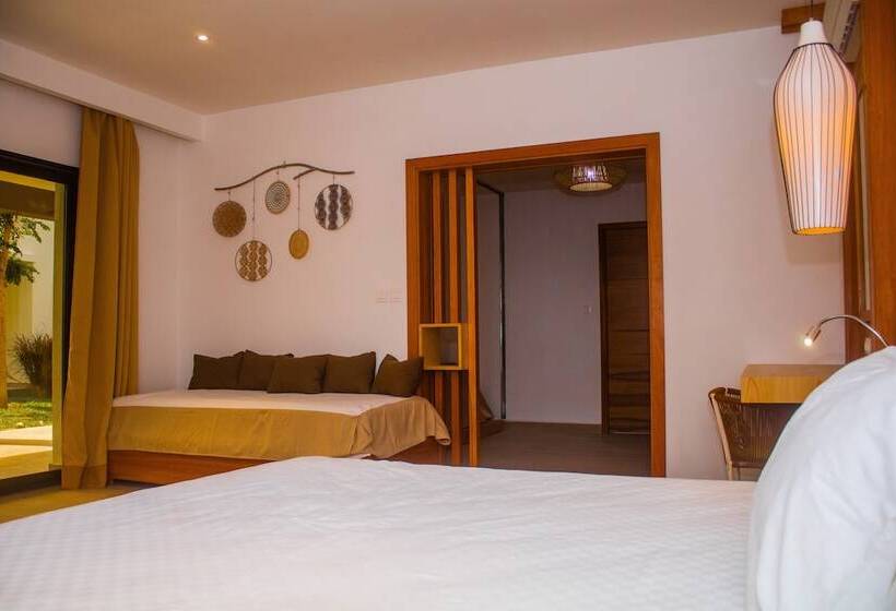 Royal Andilana Resort & Spa