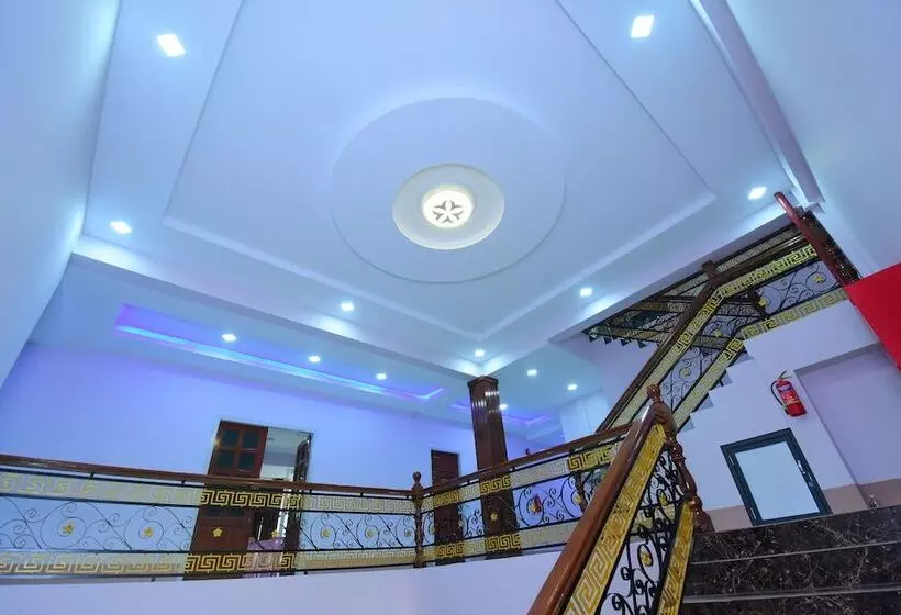 Royal Palace Hotel   Magway