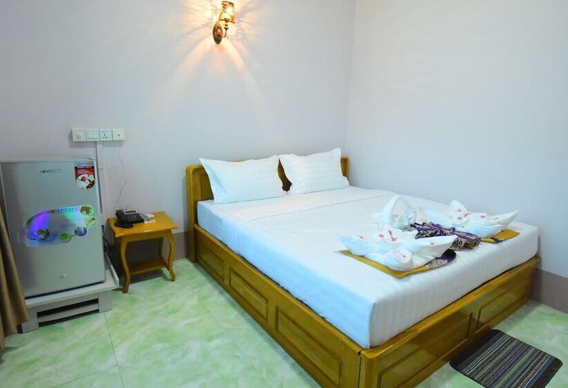 Royal Palace Hotel   Magway