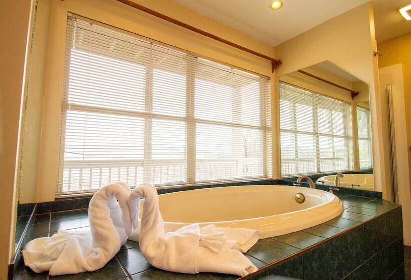 4br Mountain View Cabin