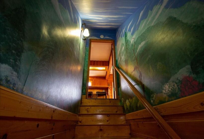 4br Mountain View Cabin