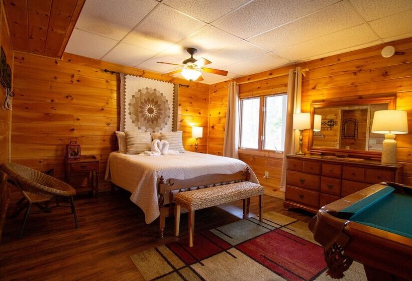 4br Mountain View Cabin