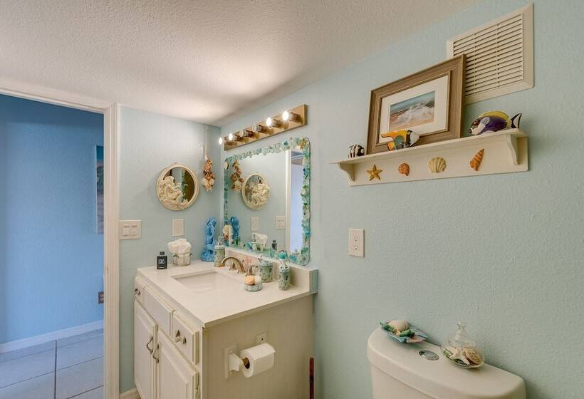 Little Gasparilla Island Paradise: Walk To Beach!