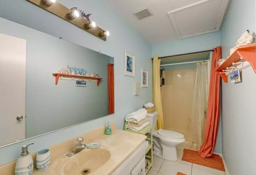 Little Gasparilla Island Paradise: Walk To Beach!