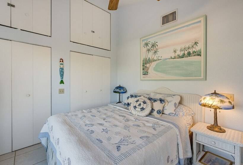 Little Gasparilla Island Paradise: Walk To Beach!