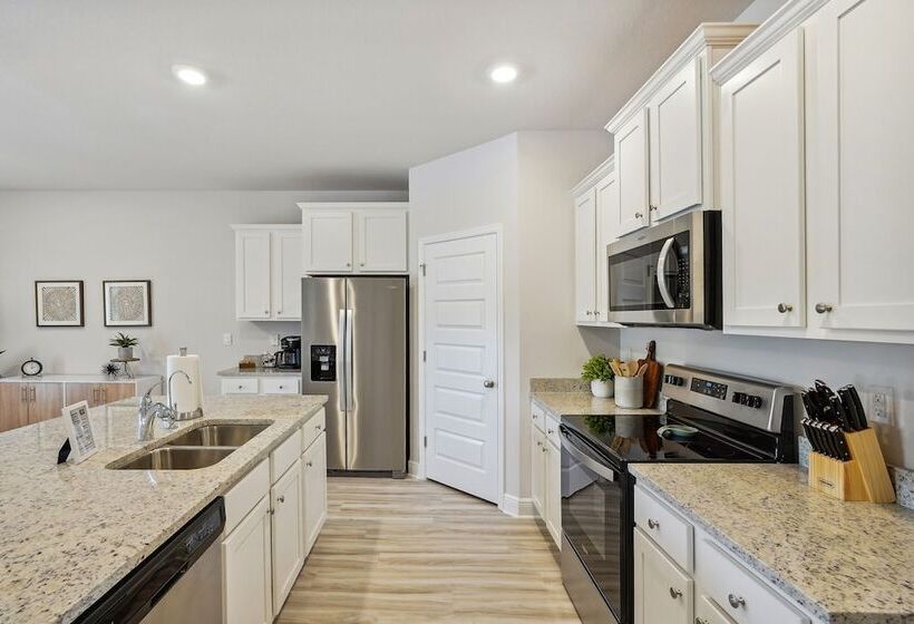 Port St Joe Escape W/ Golf Cart & Pool Access