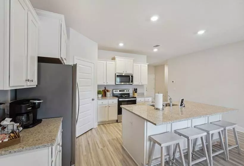 Port St Joe Escape W/ Golf Cart & Pool Access