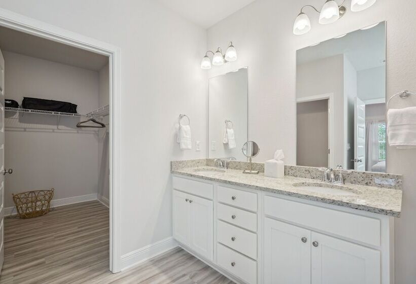 Port St Joe Escape W/ Golf Cart & Pool Access