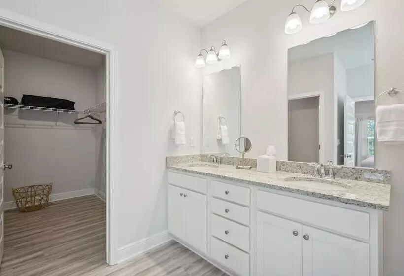 Port St Joe Escape W/ Golf Cart & Pool Access