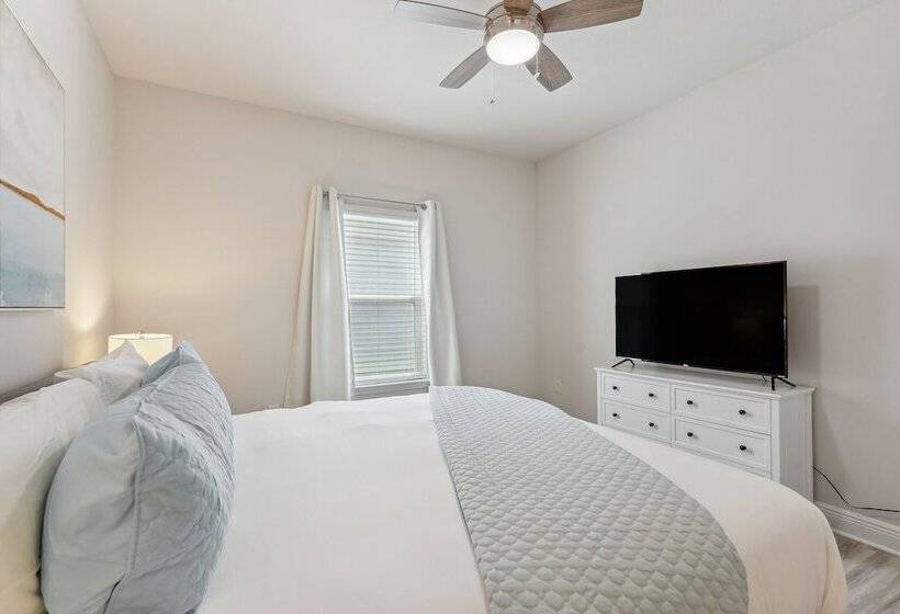 Port St Joe Escape W/ Golf Cart & Pool Access