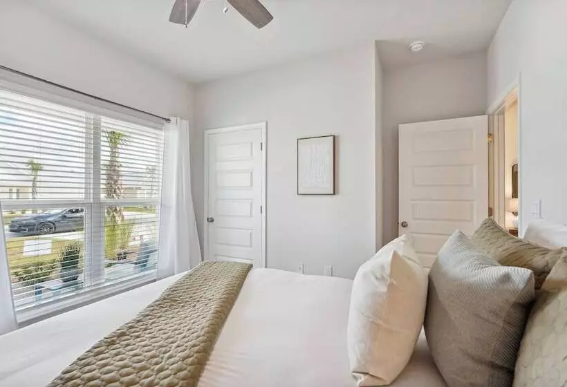 Port St Joe Escape W/ Golf Cart & Pool Access